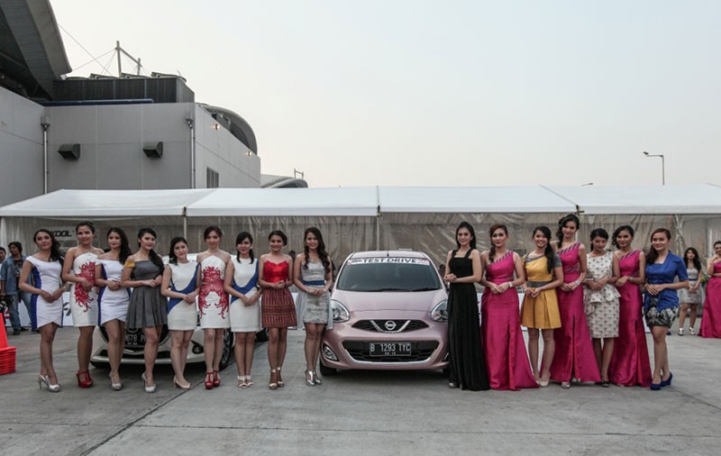 Perempuan Dimanjakan di Women’s Day di GIIAS 2015