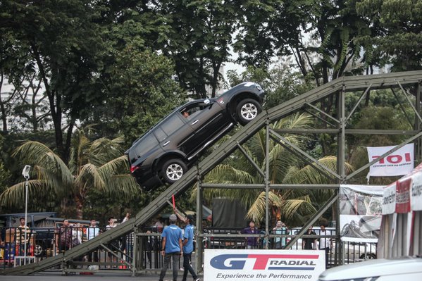 Test Drive di JAS 2015 Memikat Minat Penonton