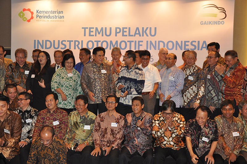 Ramah-tamah Kementerian Perindustrian-Industri Otomotif