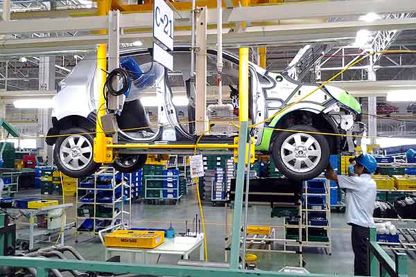 Industri Otomotif dan Alat Berat Menanti Teknis Pemberian Insentif dari Pemerintah