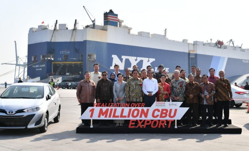 RI Govt Backing Car Export from Indonesia to Improve