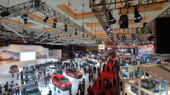 Diskusi Alumni UNAIR: Menggali Potensi dan Tantangan Industri Otomotif