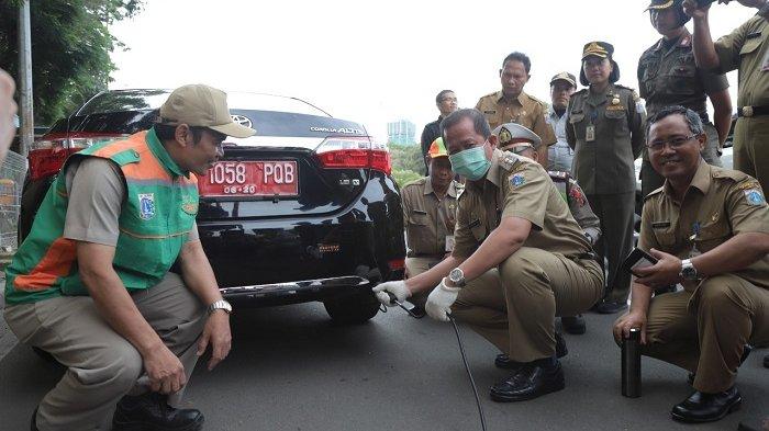 Mobil Dinas di Pemkot Jakarta Pusat Lakukan Uji Emisi
