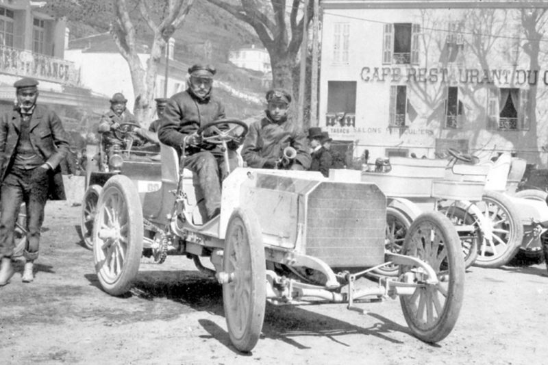 Sejarah Industri Otomotif, 120 Tahun Mercedes-Benz Pionir Otomotif dengan Nama Cantik