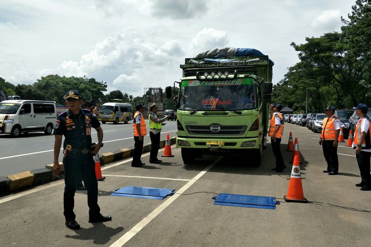 Kemenhub Gencar Jaring Truk ODOL di Jembatan Timbang