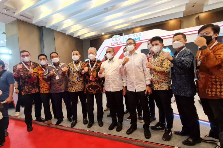 Auto2000 Targetkan Penjualan 300 Unit Kendaraan di GIIAS Medan