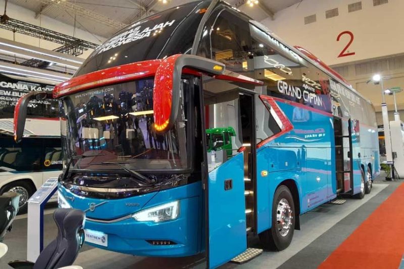 Mengintip Deretan Bus Baru dari Karoseri Adiputro, Tentrem, dan Laksana di Pameran Otomotif GIIAS 2024
