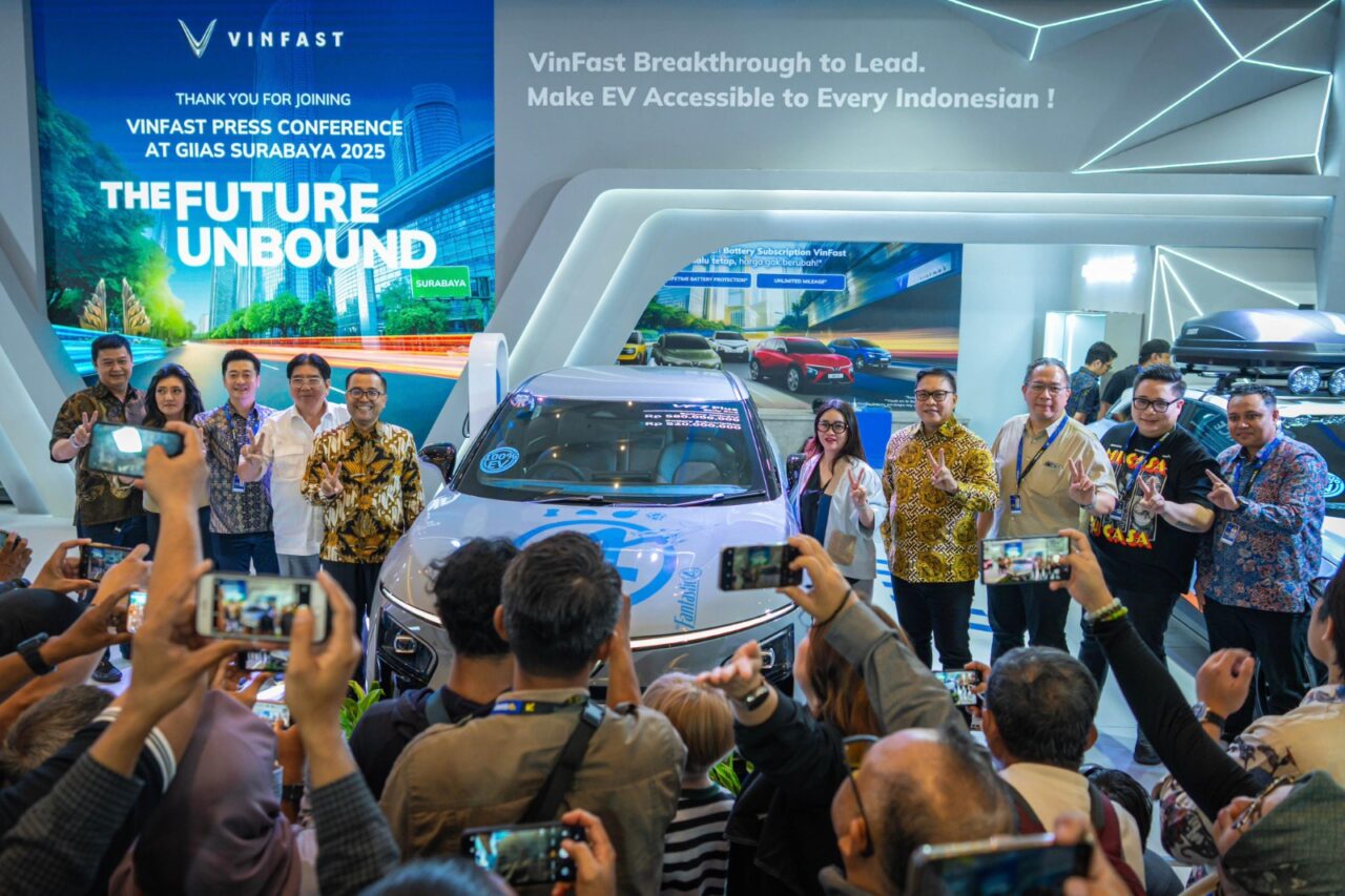 Vinfast kembali Meriahkan Pameran GIIAS Surabaya 2025, Luncurkan Mobil Baru CF 7